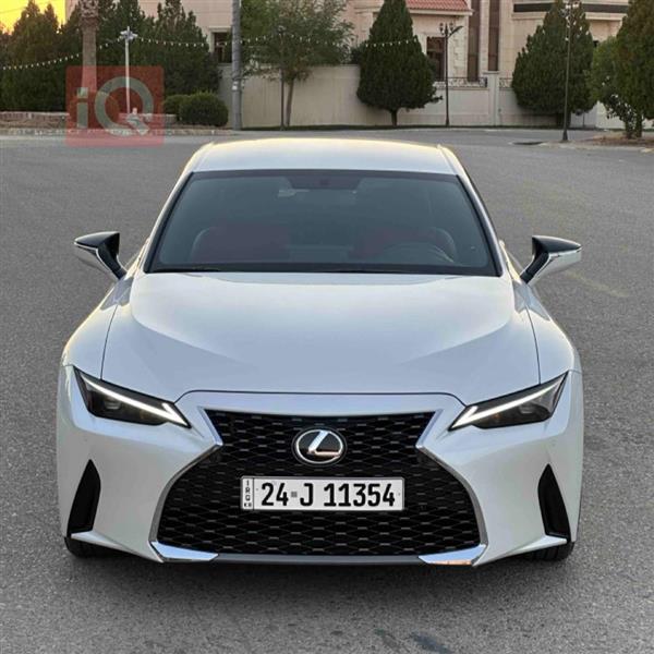 Lexus for sale in Iraq